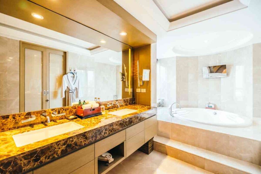 Hamptons-Style Bathrooms Features